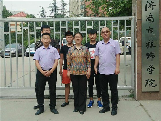 annilte公司與 濟南技師學院合作實習同步帶輪車間 (5)