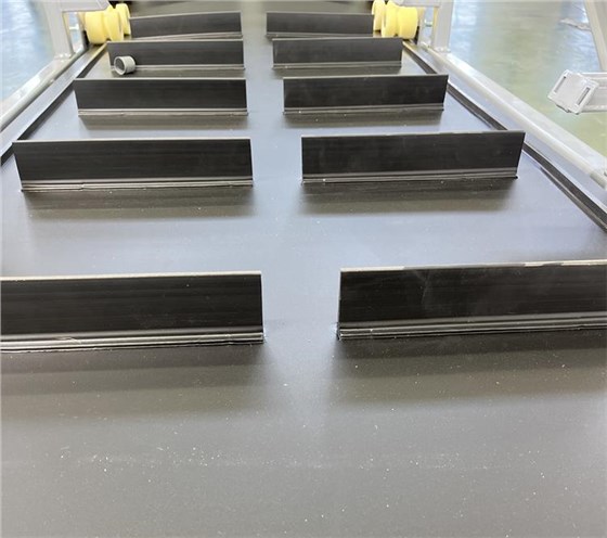 PET瓶輸送機(jī)-1