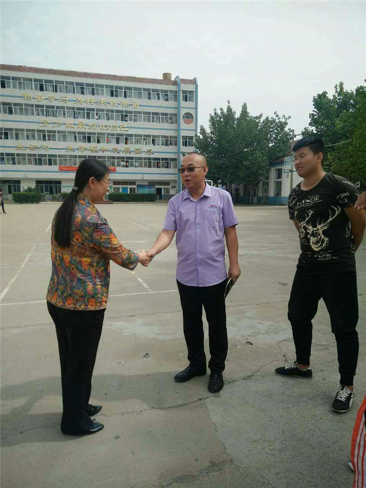 annilte公司與 濟南技師學院合作實習同步帶輪車間 (1)